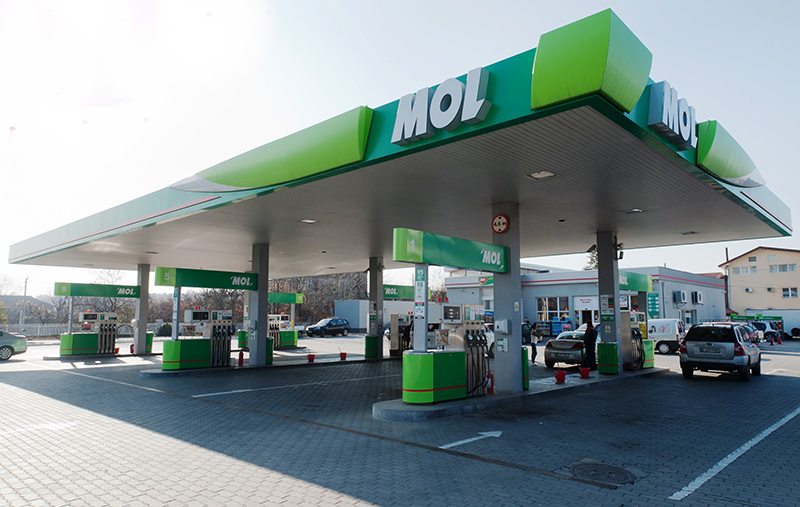 benzina mol ungaria