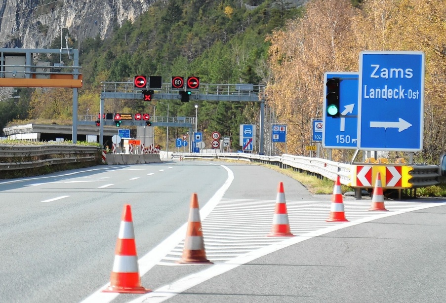 Tuneluri autostradă închise pene curent austria
