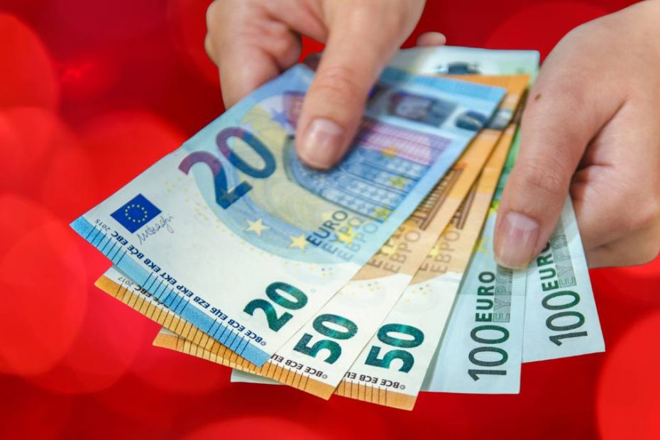 Bonus pentru munca peste vârsta de pensionare