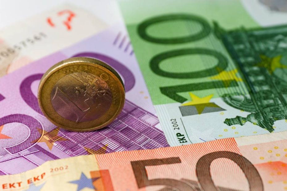 Muncesc în Austria, dar câștigă cu 700 de euro mai puțin. Diferența uriașă dintre angajații austrieci și străini