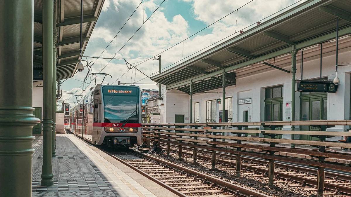 Accident pe linia de metrou U6 din Viena