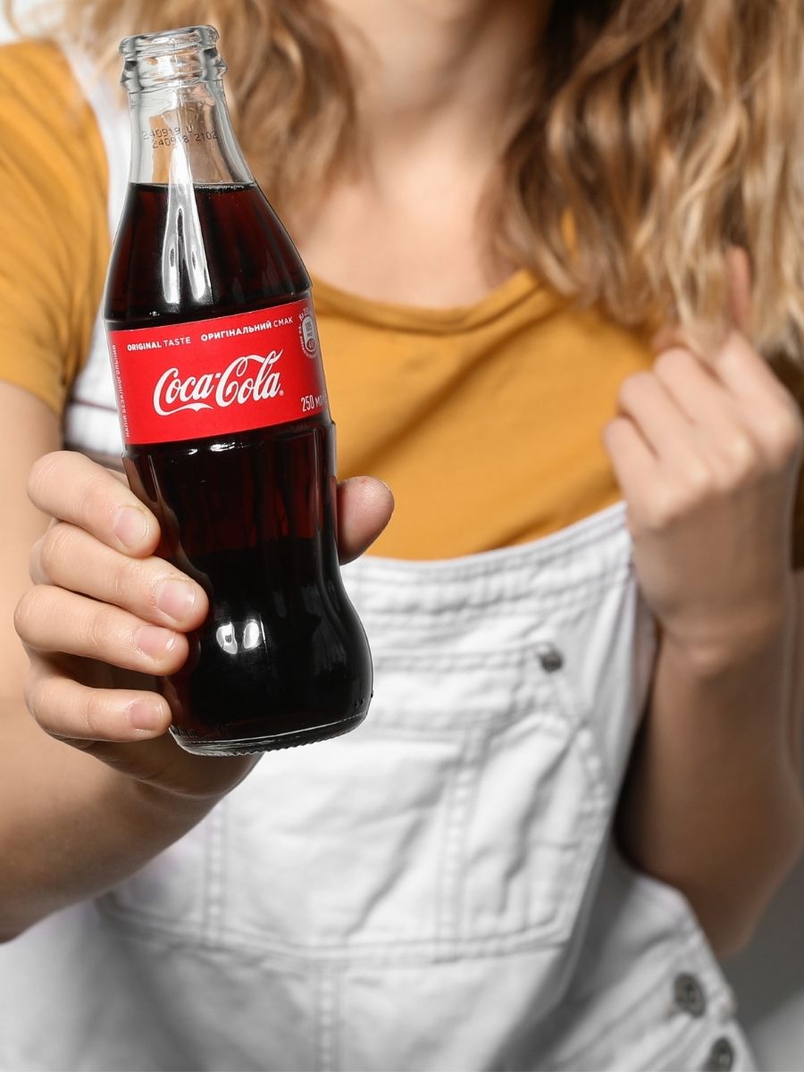 retragerea masivă de la vânzare a produselor Coca Cola