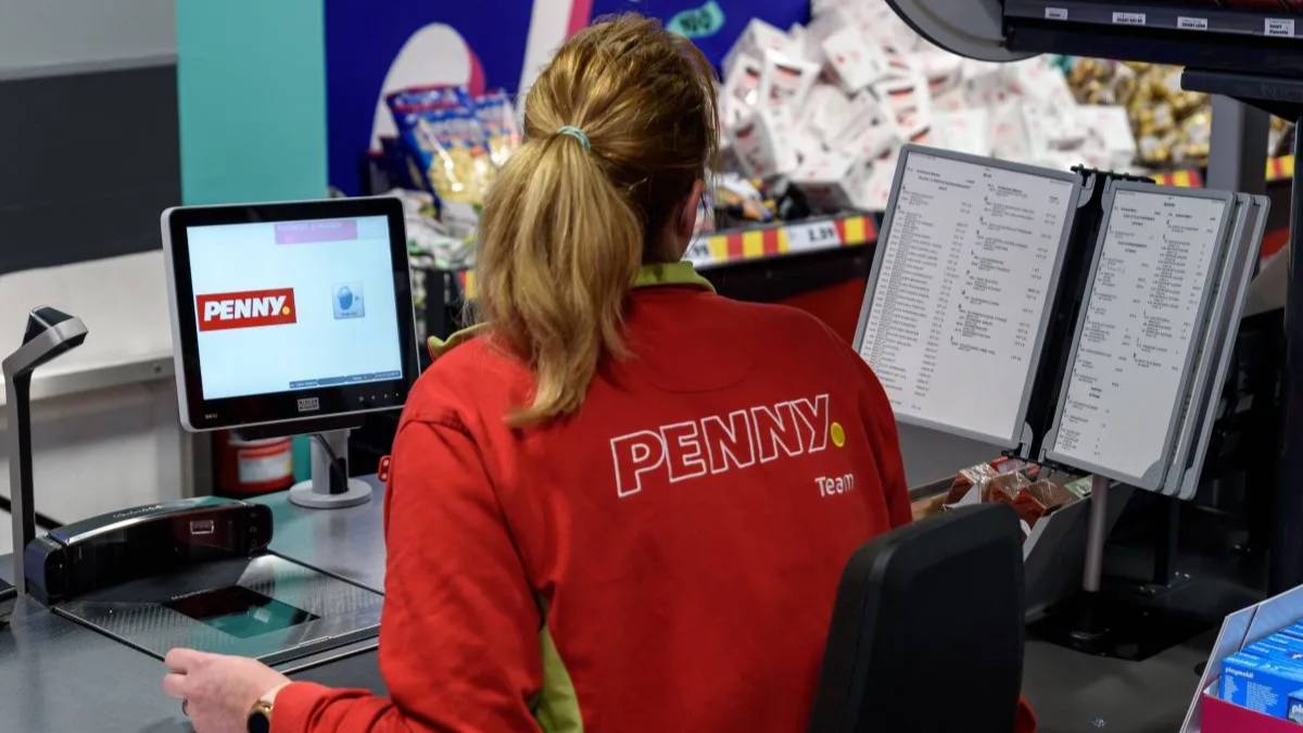 Penny își schimbă numele