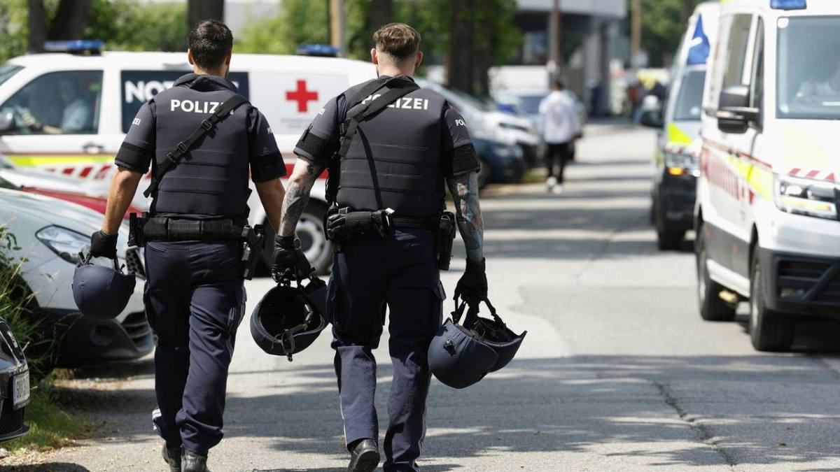 Alertă cu amenințare de atac într-o altă școală din Austria