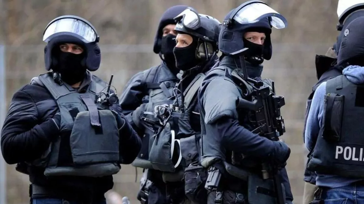 Belgia suspendă acordul Schengen foto poliție