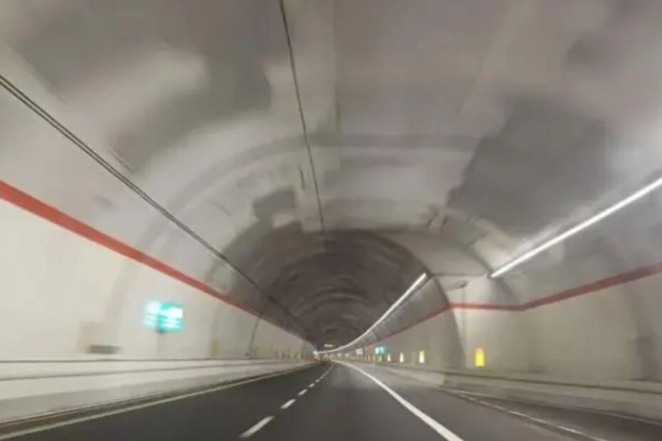 Cel mai lung tunel rutier din lume