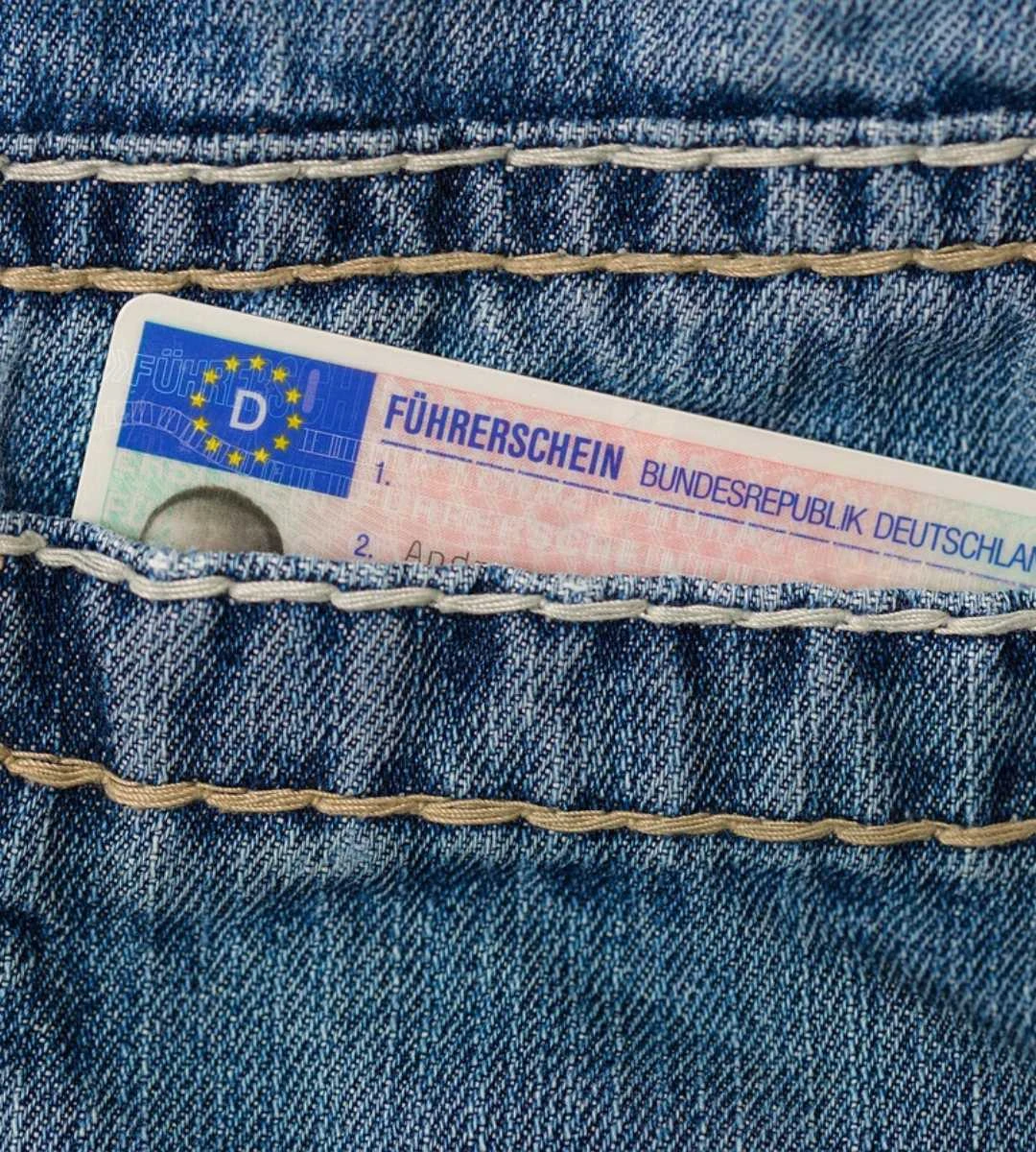 nowe bezlitosne kary dla kierowców 2025
