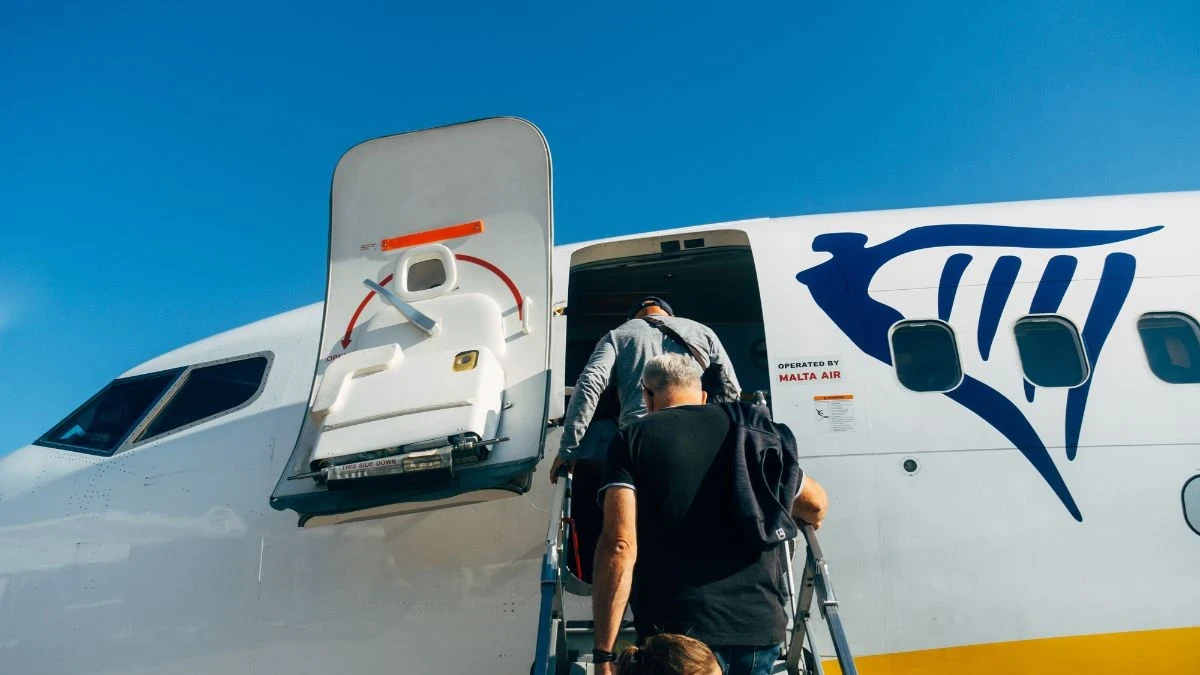 Ryanair ostrzega przed walizkami w tych kolorach