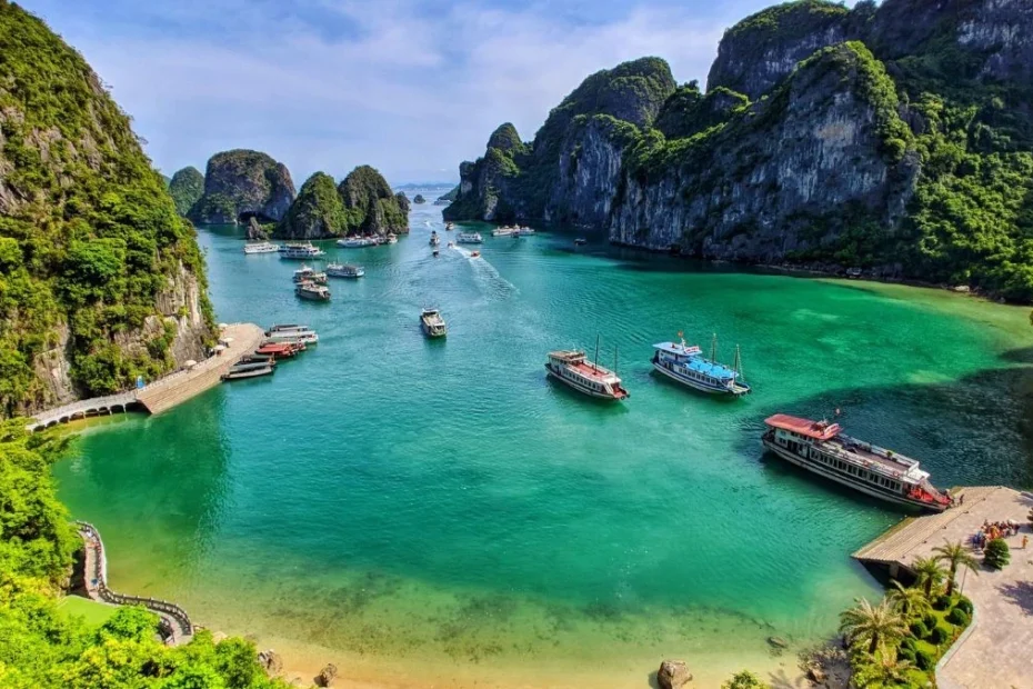 Vietnam a eliminat vizele pentru polonezi