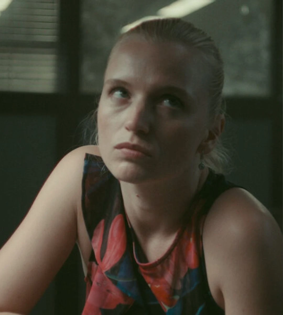 Clara Dessau în rolul principalei agente secrete din noul serial danez Netflix