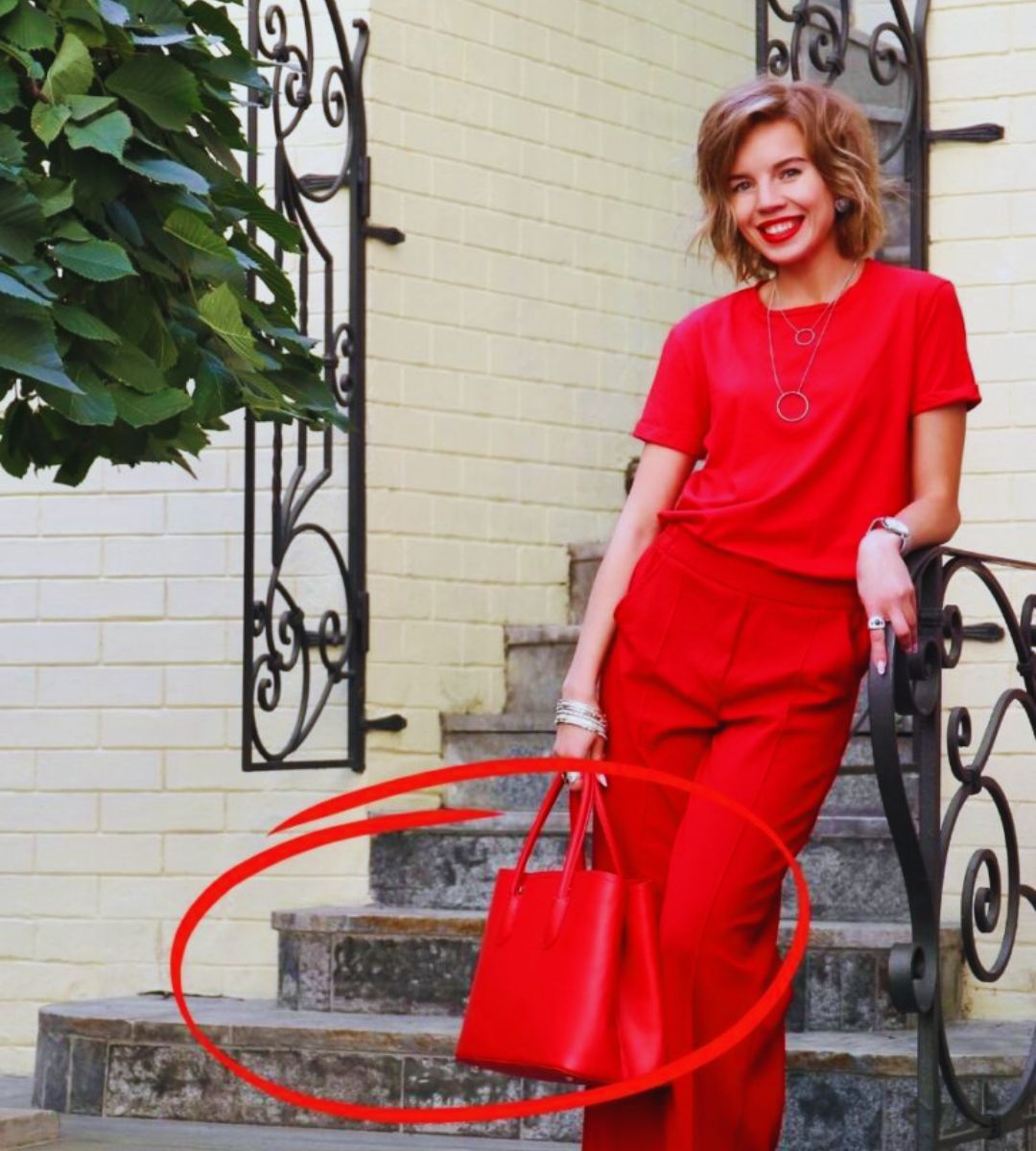 Psihologie geantă roșie