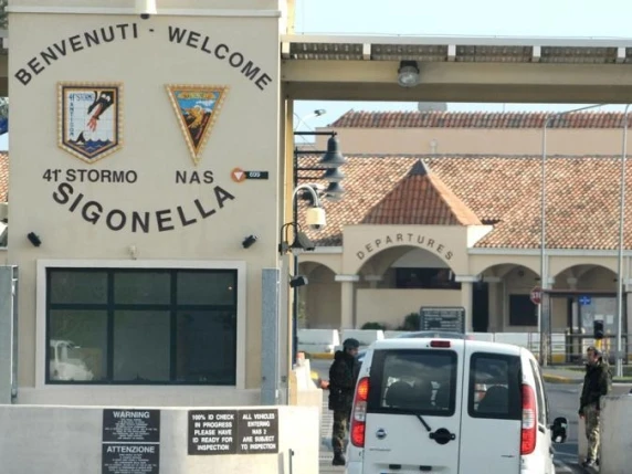 Aeronave pe pistă, imagine simbolică pentru tensiunile privind autorizarea zborurilor