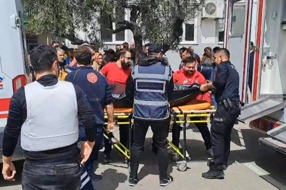 atac armat școală patru morți