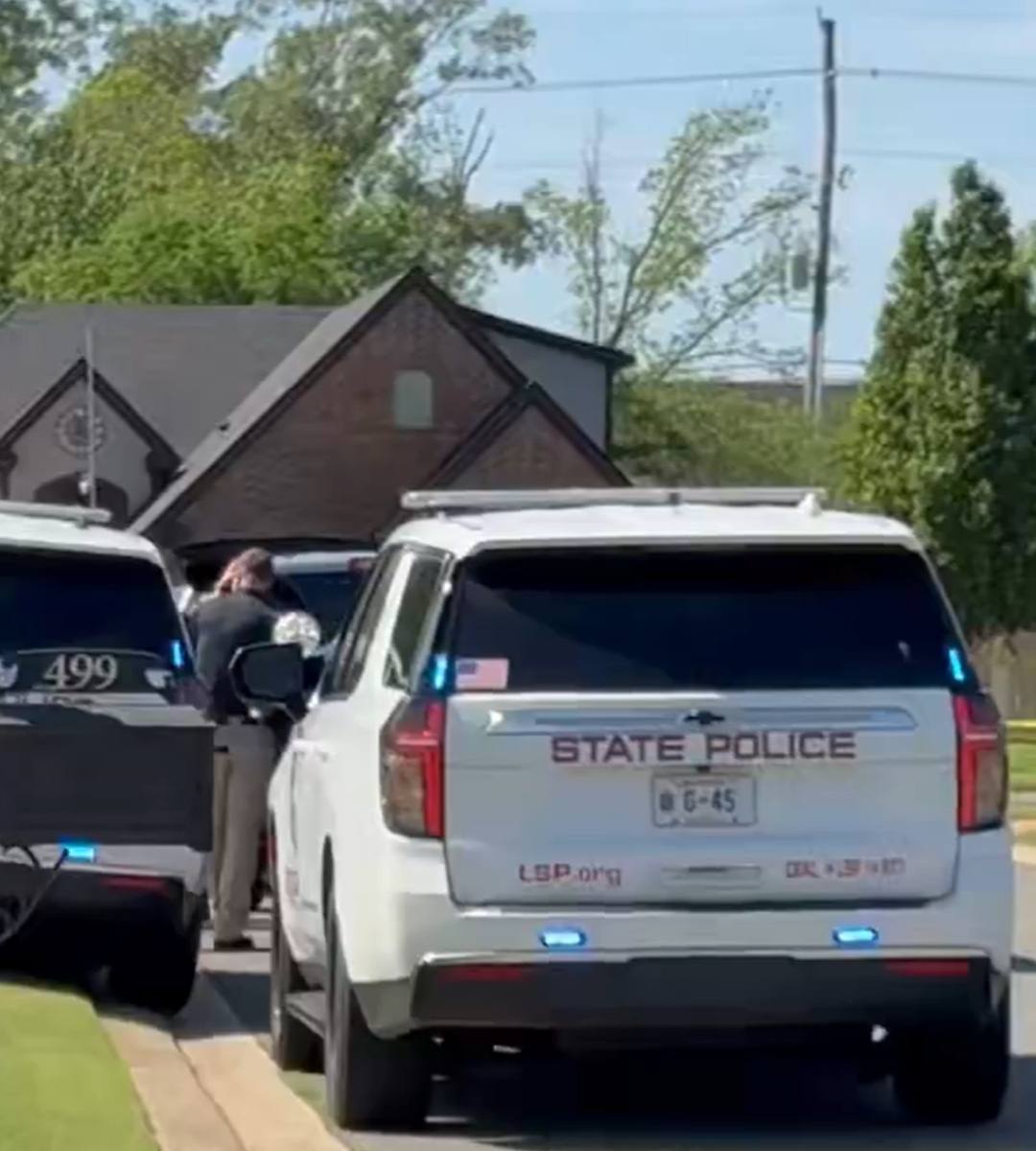 Împușcături în masă, opt copii uciși