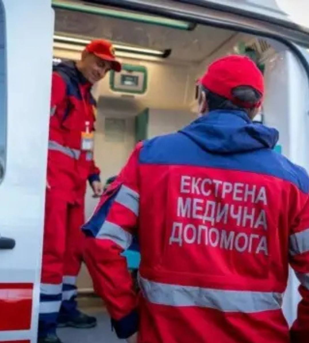 Intră într-un supermarket și deschide focul