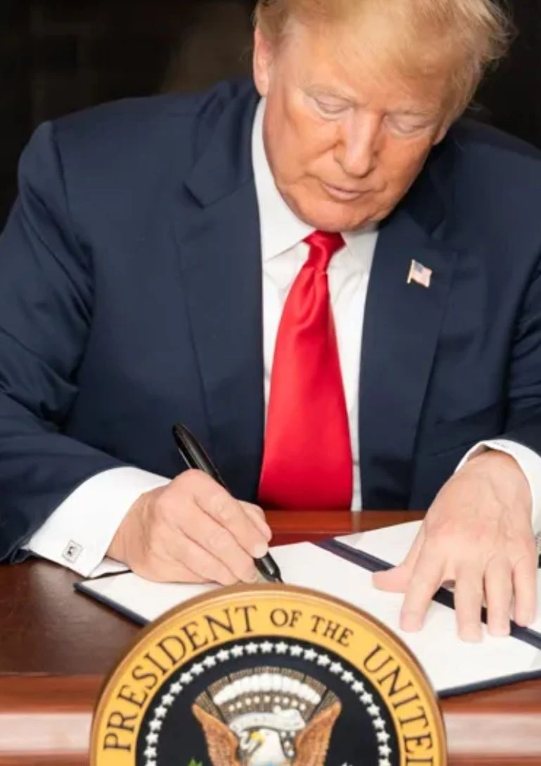 Donald Trump în contextul declarațiilor despre Strâmtoarea Ormuz