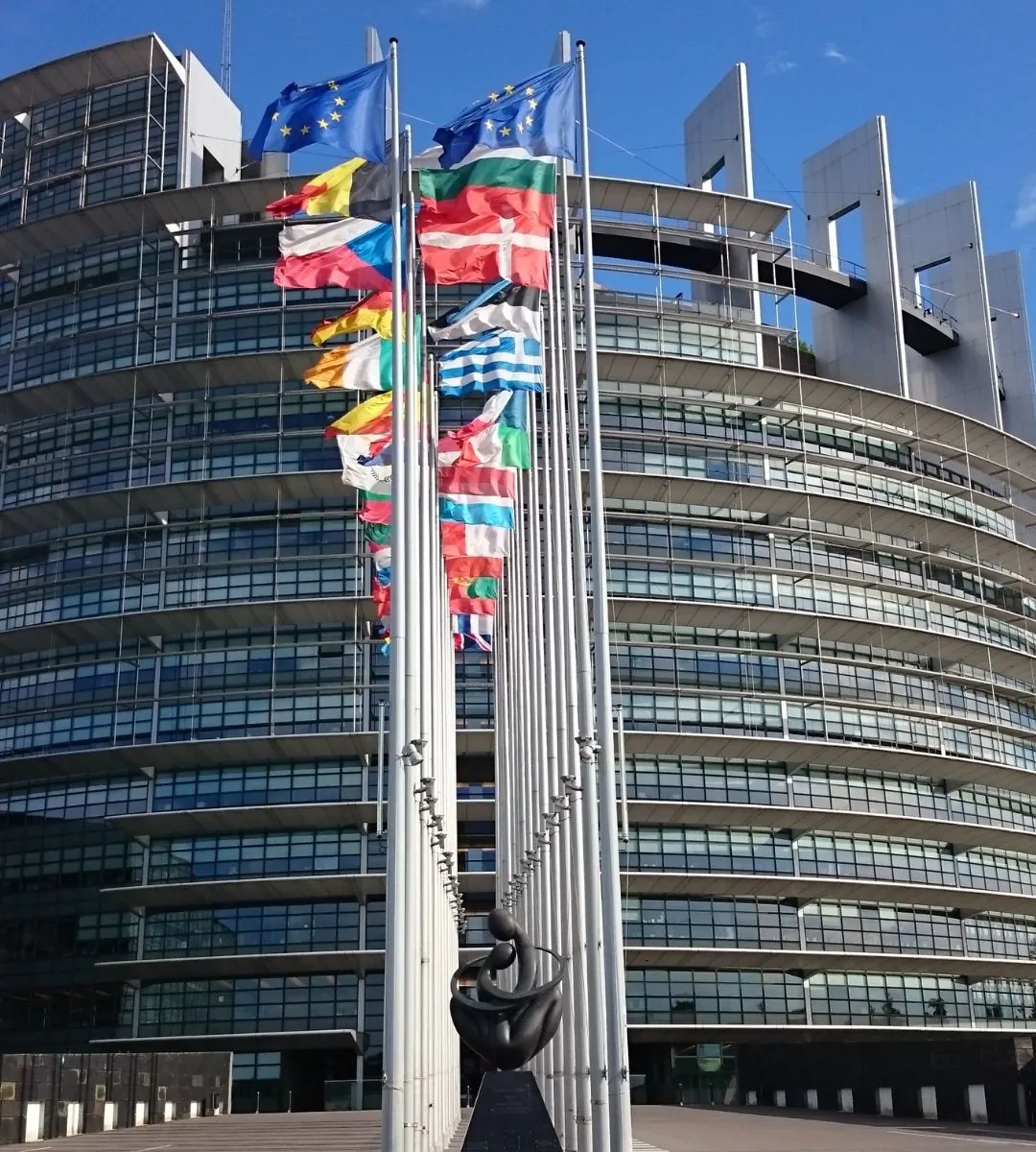 UE pregătește modificări la pașapoarte