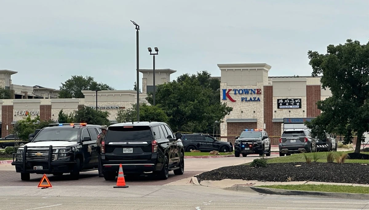 Intervenție a forțelor de ordine după împușcături într-un centru comercial din Carrollton, Texas