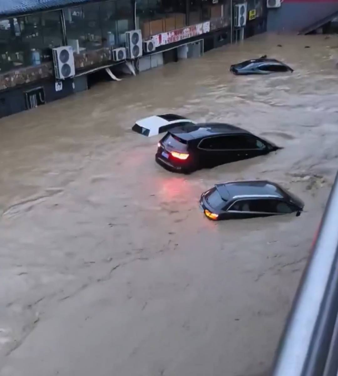 Inundații devastatoare în China