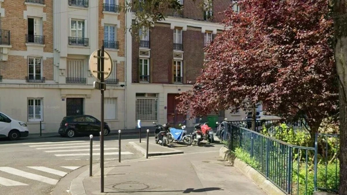 Trei femei au fost înjunghiate la Porte de Clichy, Paris. Două victime sunt în stare critică, iar suspectul a fost arestat.
