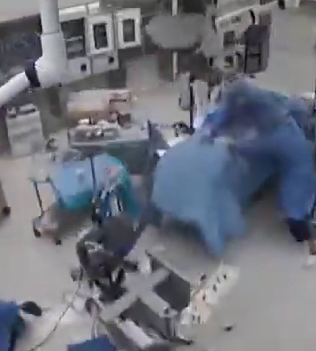 Video șocant de la o intervenție chirurgicală în timpul cutremurului