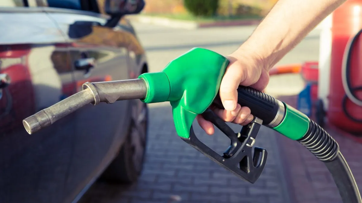 Benzină la 1,99 euro și motorină la 2,19 euro