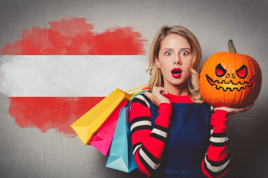 Colaj cu drapelul Austriei și o tânără ținând un dovleac decorativ de Halloween