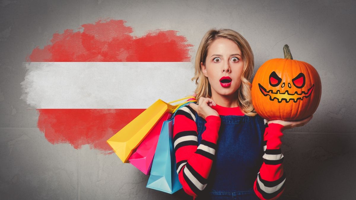 Colaj cu drapelul Austriei și o tânără ținând un dovleac decorativ de Halloween