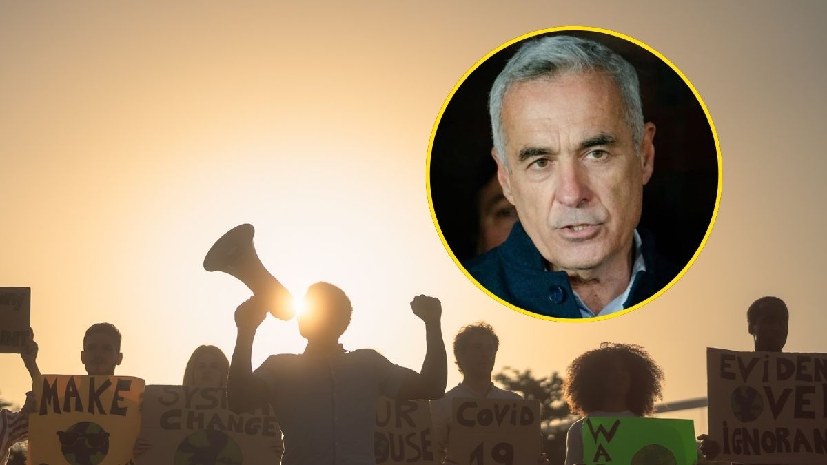 Românii ies în stradă în diaspora după arestarea lui Călin Georgescu – imagine ilustrativă cu protestatari